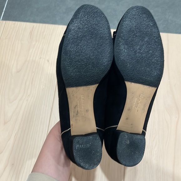 Salvatore Ferragamo Vara Bow pumps size 7.5 - Picture 4 of 7